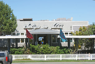 Salty’s on Alki